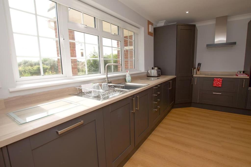Spacious 5 Bed In The Countryside, Close To Frinton-On-Sea Kirby Cross Zewnętrze zdjęcie