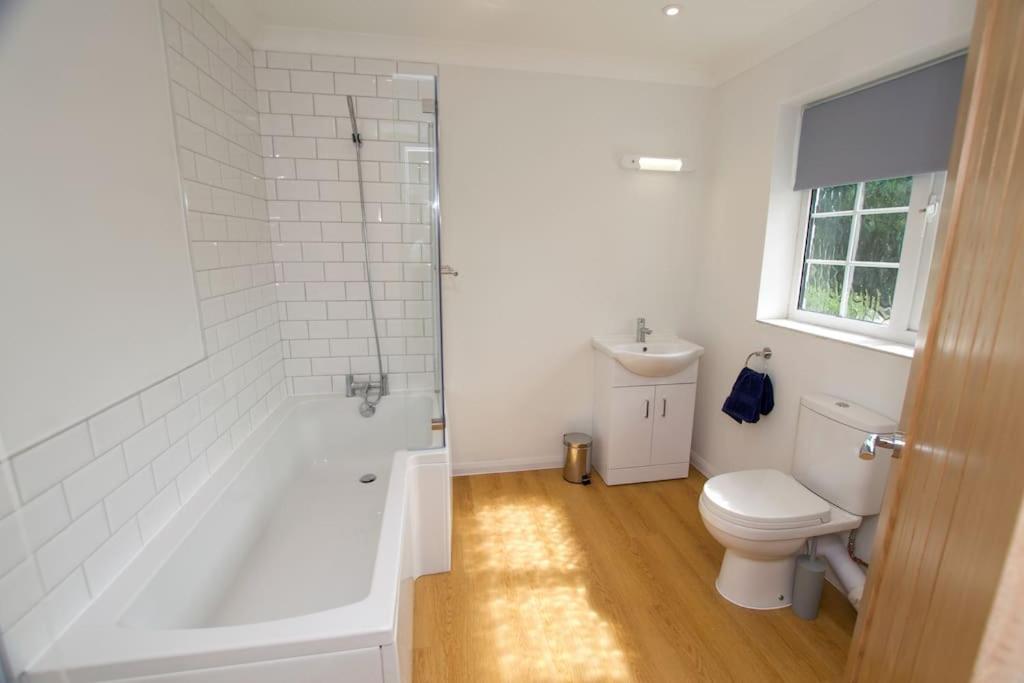 Spacious 5 Bed In The Countryside, Close To Frinton-On-Sea Kirby Cross Zewnętrze zdjęcie