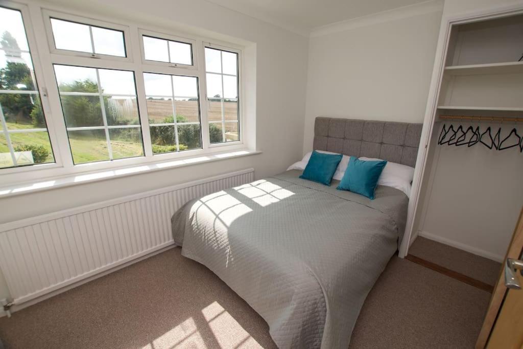 Spacious 5 Bed In The Countryside, Close To Frinton-On-Sea Kirby Cross Zewnętrze zdjęcie